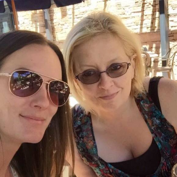 Meet your Posher, Gia - Picture 1 of 1